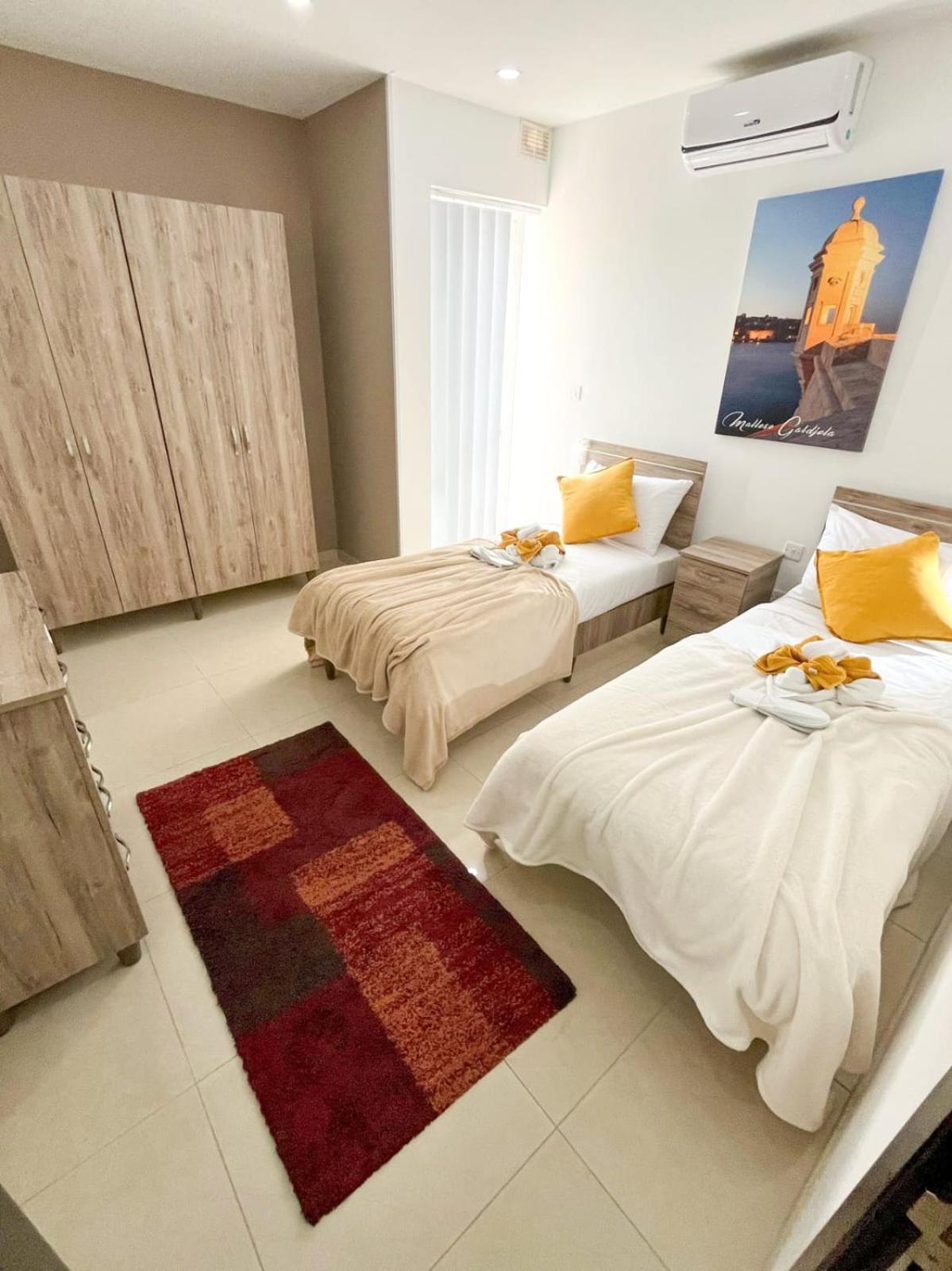 Apartament In Ta' Xbiex 3Br- 3 Min Yatch Marina มซิดา ภายนอก รูปภาพ