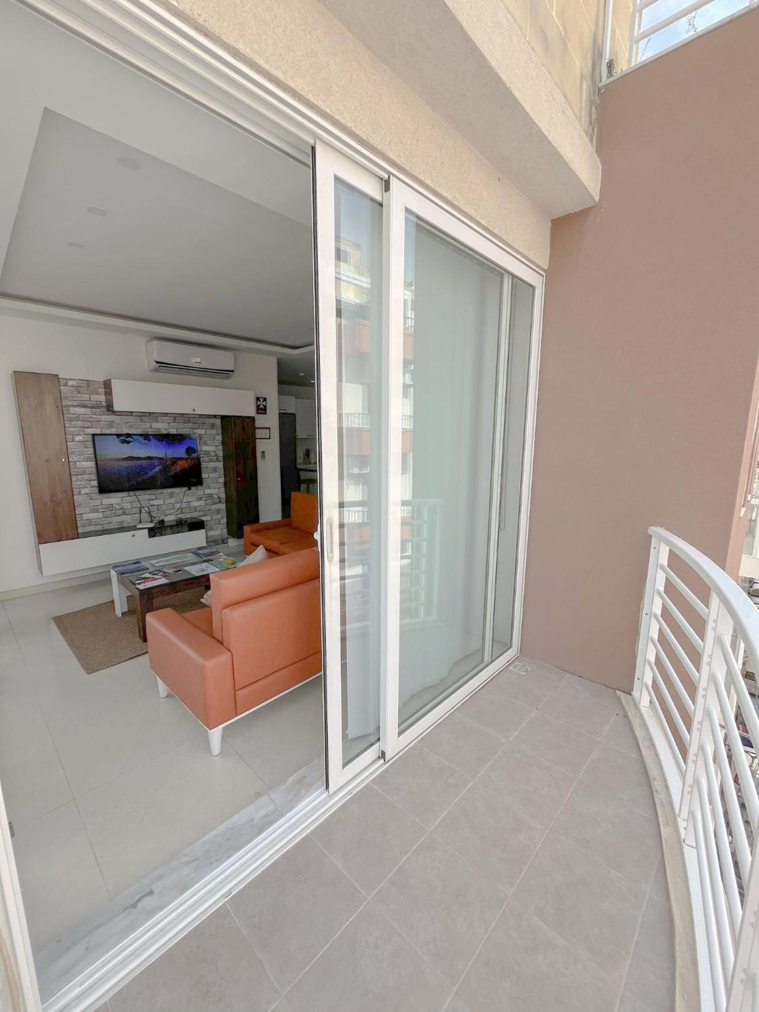 Apartament In Ta' Xbiex 3Br- 3 Min Yatch Marina มซิดา ภายนอก รูปภาพ