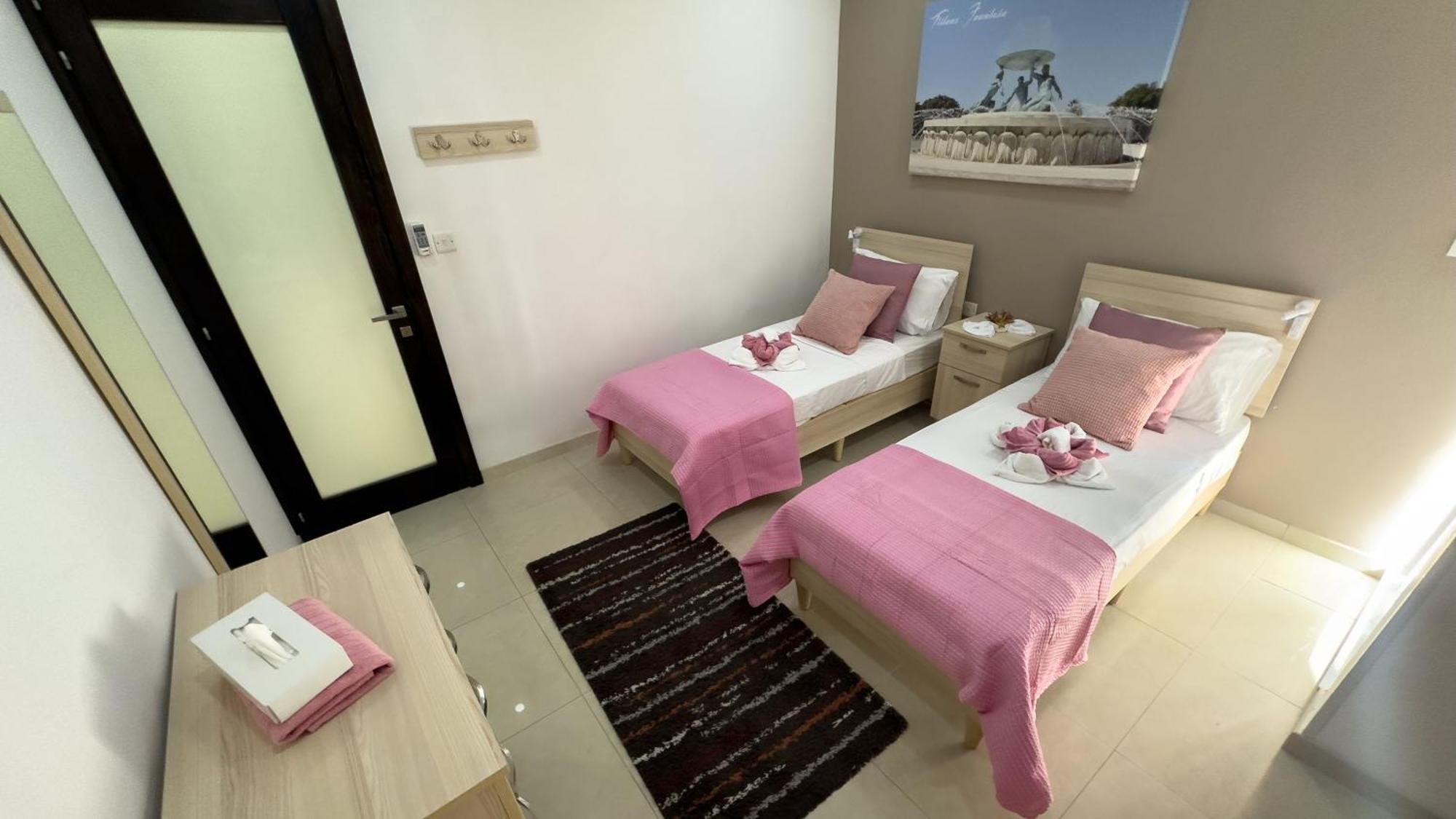 Apartament In Ta' Xbiex 3Br- 3 Min Yatch Marina มซิดา ภายนอก รูปภาพ